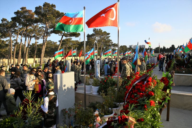 Karabağ Zaferi'nin birinci yıl dönümünde şehitler anıldı