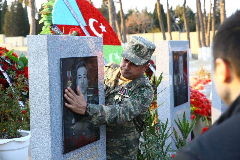 Karabağ Zaferi'nin birinci yıl dönümünde şehitler anıldı