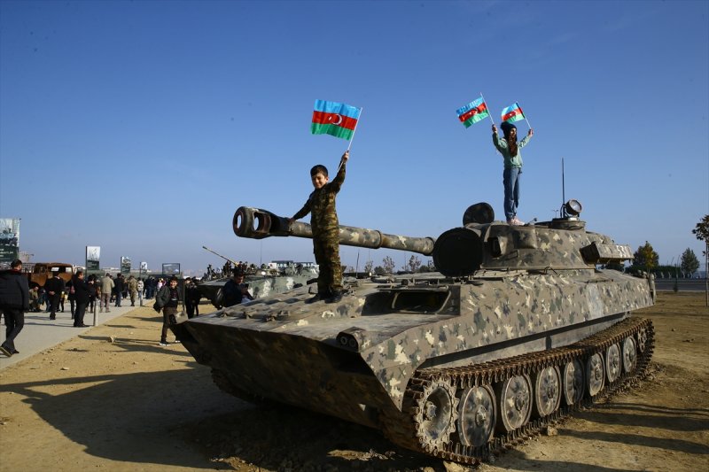 Karabağ Zaferi'nin birinci yıl dönümünde şehitler anıldı