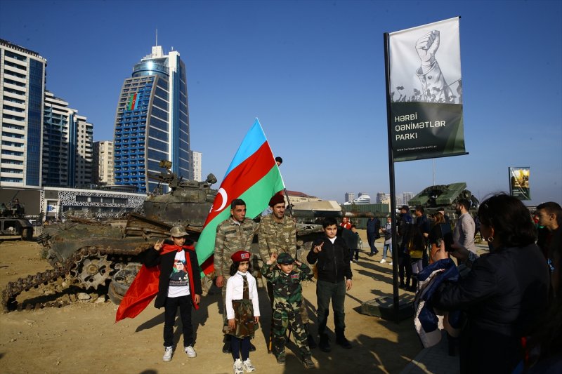 Karabağ Zaferi'nin birinci yıl dönümünde şehitler anıldı