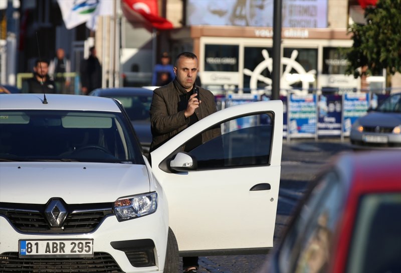 Yurt genelinde hayat saat 09.05'te 1 dakikalığına durdu 