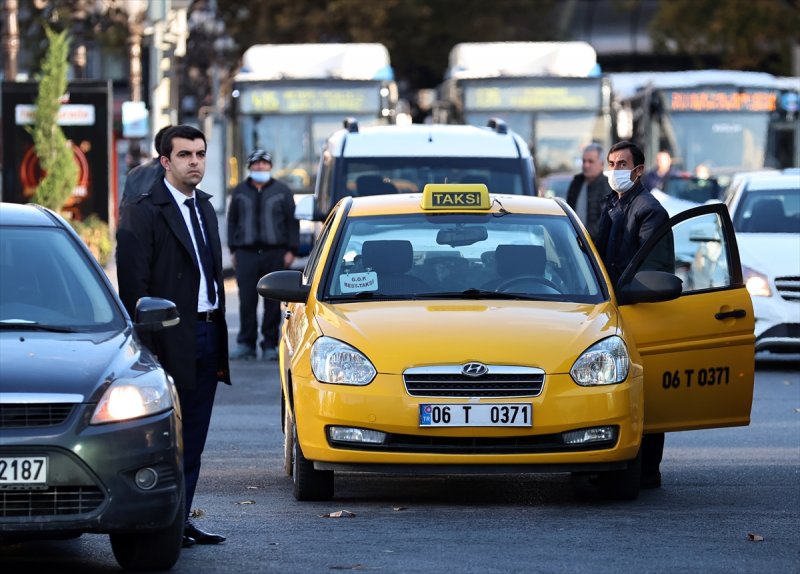 Yurt genelinde hayat saat 09.05'te 1 dakikalığına durdu 
