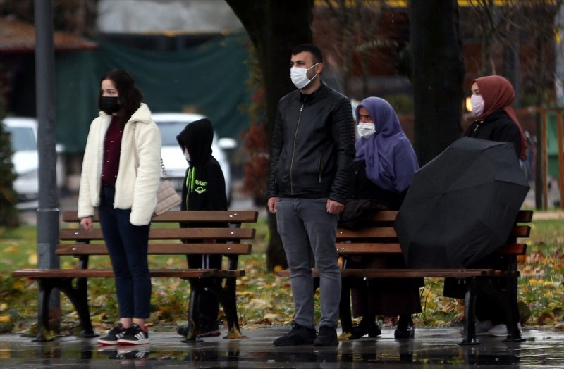 Yurt genelinde hayat saat 09.05'te 1 dakikalığına durdu 