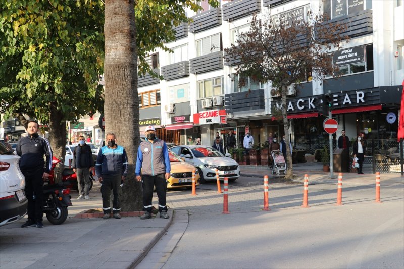 Yurt genelinde hayat saat 09.05'te 1 dakikalığına durdu 