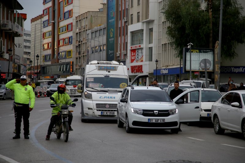 Yurt genelinde hayat saat 09.05'te 1 dakikalığına durdu 