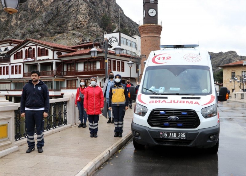 Yurt genelinde hayat saat 09.05'te 1 dakikalığına durdu 