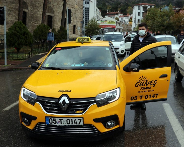 Yurt genelinde hayat saat 09.05'te 1 dakikalığına durdu 