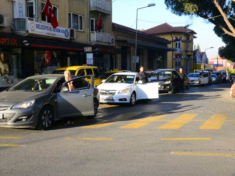 Yurt genelinde hayat saat 09.05'te 1 dakikalığına durdu 
