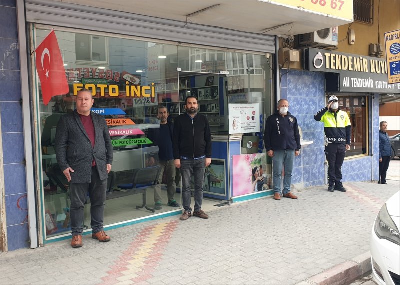 Yurt genelinde hayat saat 09.05'te 1 dakikalığına durdu 