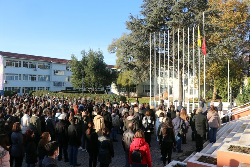 Yurt genelinde hayat saat 09.05'te 1 dakikalığına durdu 