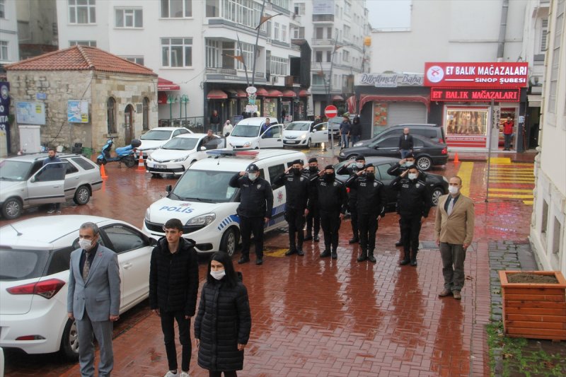 Yurt genelinde hayat saat 09.05'te 1 dakikalığına durdu 