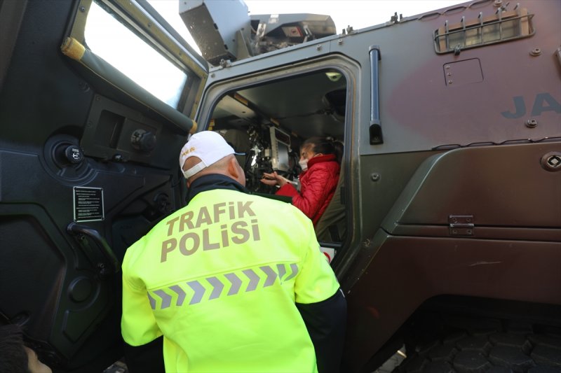 Iğdır'da özel öğrenciler, Mehmetçik ile buluştu