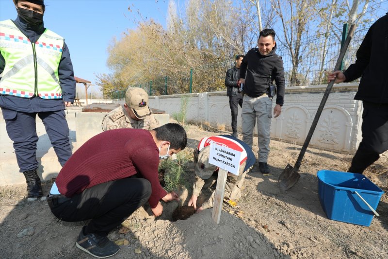 Iğdır'da özel öğrenciler, Mehmetçik ile buluştu