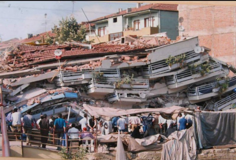 Düzce depreminin üzerinden 22 yıl geçti