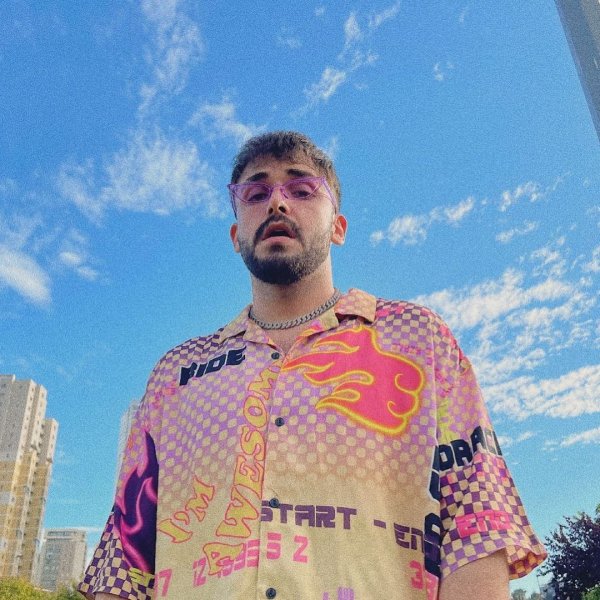 Sefo ismiyle tanınan Seyfullah Sağır'ın Instagram kareleri