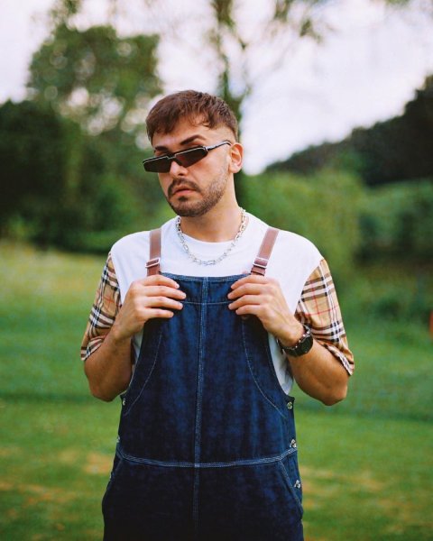 Sefo ismiyle tanınan Seyfullah Sağır'ın Instagram kareleri