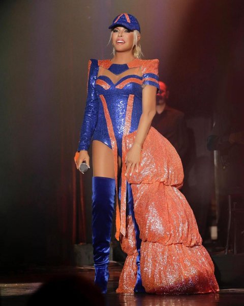 'Süperstar' Ajda Pekkan'ın nefes kesen tarzı