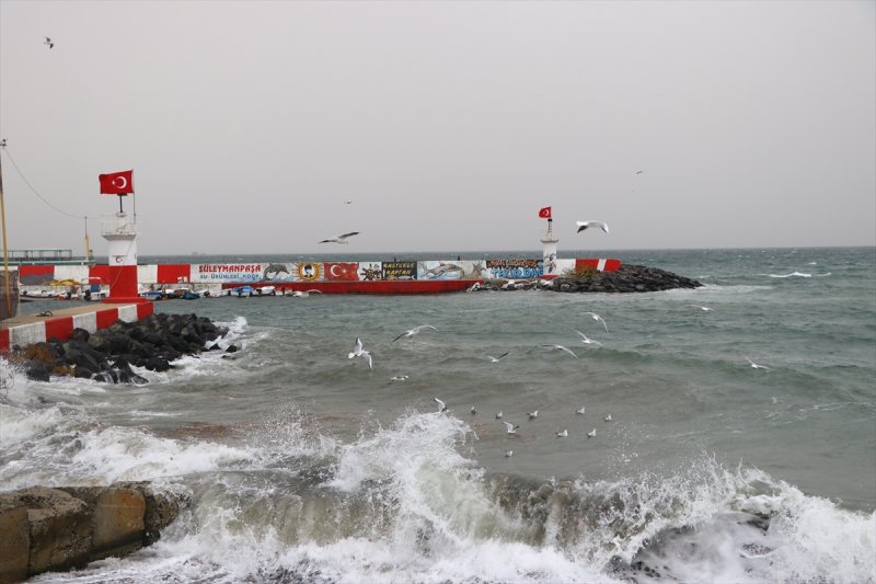 Ülkenin kıyı kesimlerinden lodos manzaraları