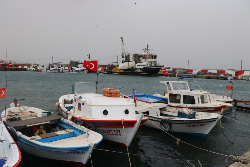 Ülkenin kıyı kesimlerinden lodos manzaraları