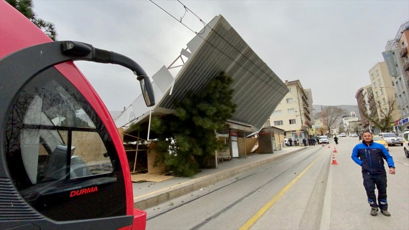 Ülkenin kıyı kesimlerinden lodos manzaraları