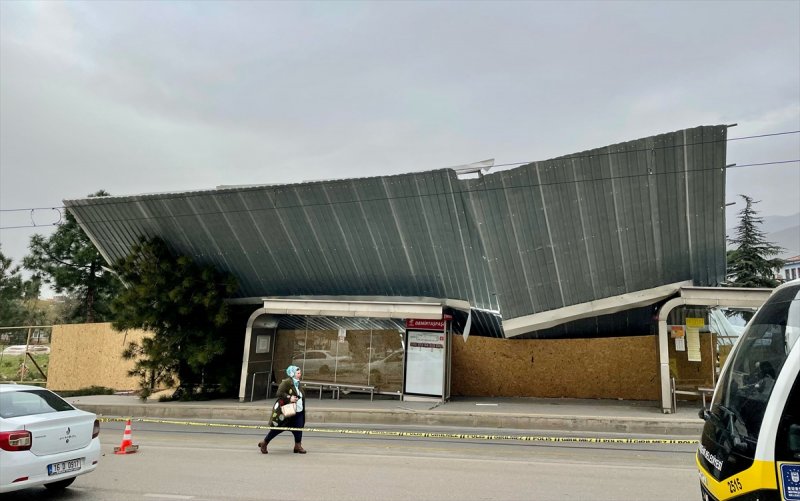 Ülkenin kıyı kesimlerinden lodos manzaraları