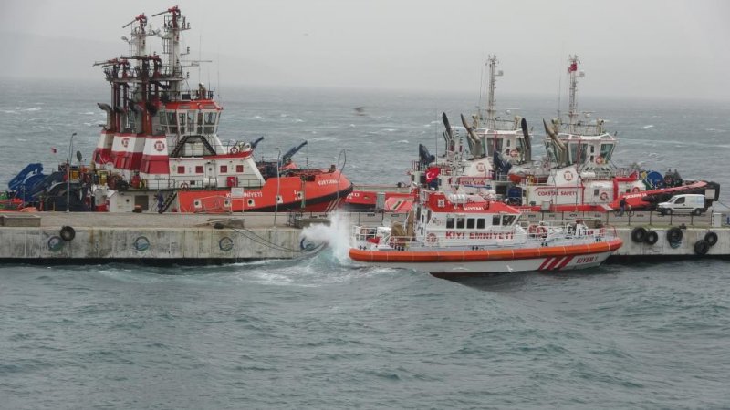 Ülkenin kıyı kesimlerinden lodos manzaraları