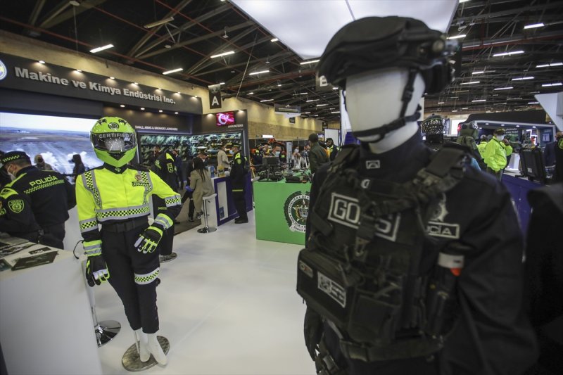 Türkiye Kolombiya'da Expodefensa 2021 fuarına katıldı