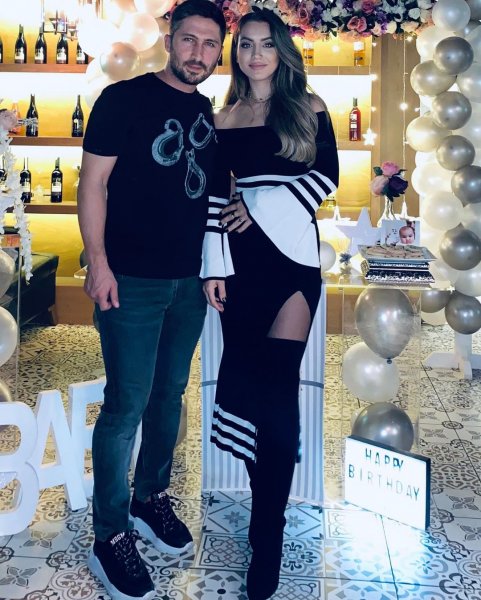 Yağmur Sarıoğlu ve ailesi