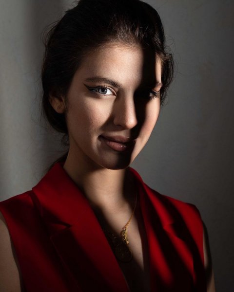 The Queen of Eurasia Güzellik Yarışması'nın birincisi Moujan Rajaei oldu