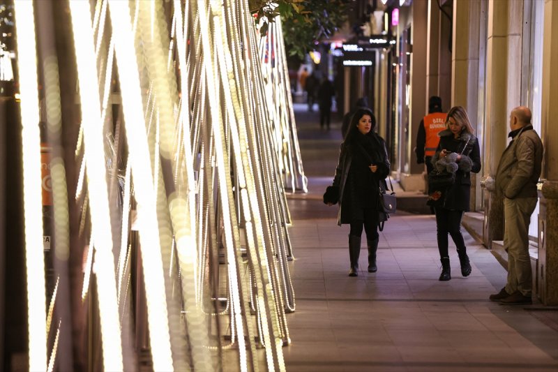 İstanbul'da yılbaşı hazırlıkları devam ediyor