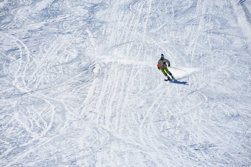 Hakkari'de kayak sezonu başladı