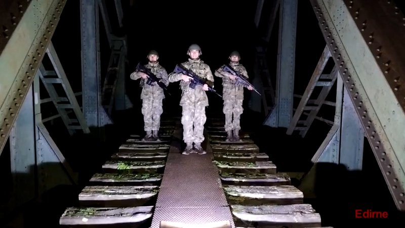 Mehmetçik'ten 2022 mesajı: Mutlu yıllar Türkiyem