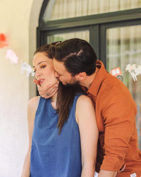 Pelin Akil ve Anıl Altan'ın mutlu evliliği