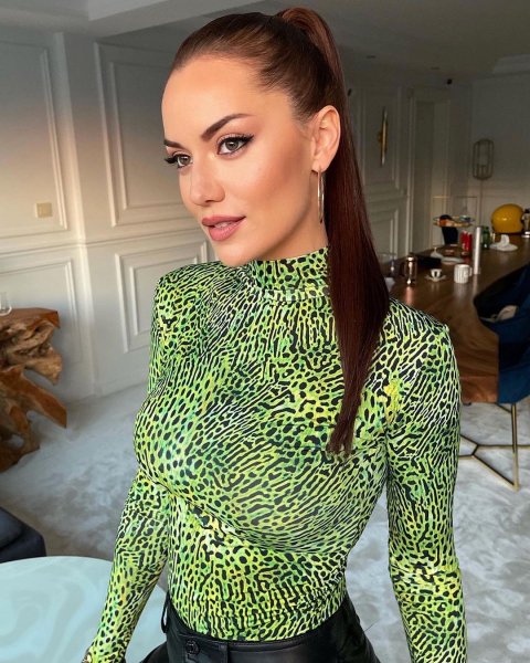 Fahriye Evcen'in sosyal medya paylaşımları