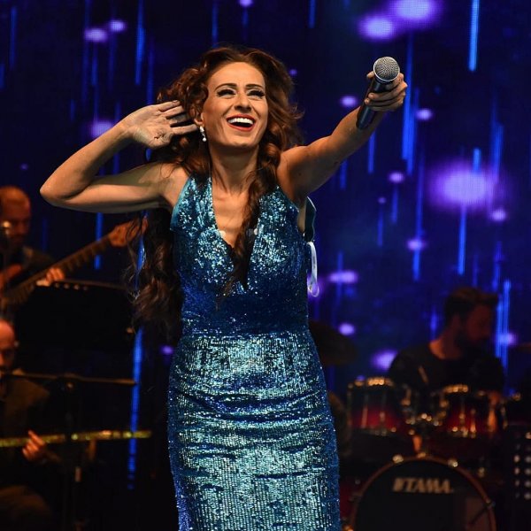 Yıldız Tilbe'nin sahne kıyafetleri