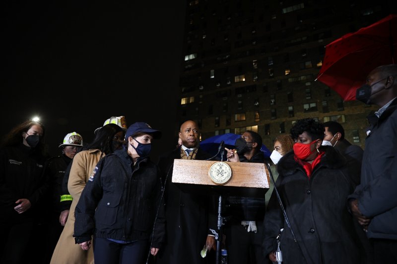 New York'ta yangın faciası: 9'u çocuk 19 kişi öldü