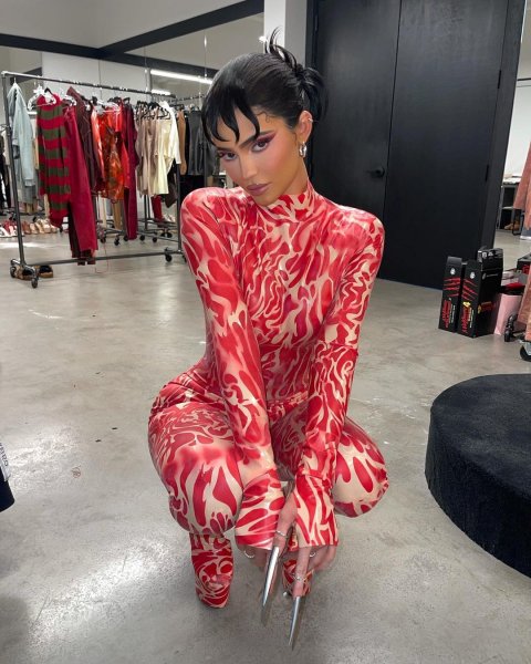 Kylie Jenner'ın 300 milyonluk sosyal medya hesabından kareler