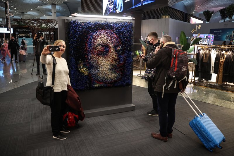 İstanbul Havalimanı'nda toplanan atıklar sanat eseri oldu