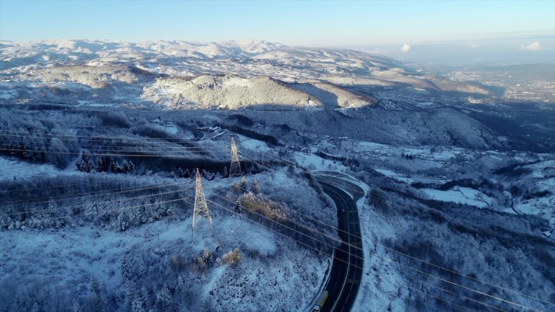 Bolu'da yağan kar görsel şölen oluşturdu