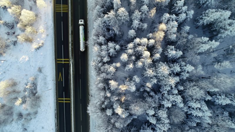 Bolu'da yağan kar görsel şölen oluşturdu