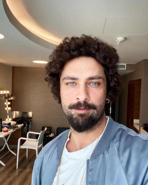 Onur Tuna'nın büyük beğeni toplayan gönderileri