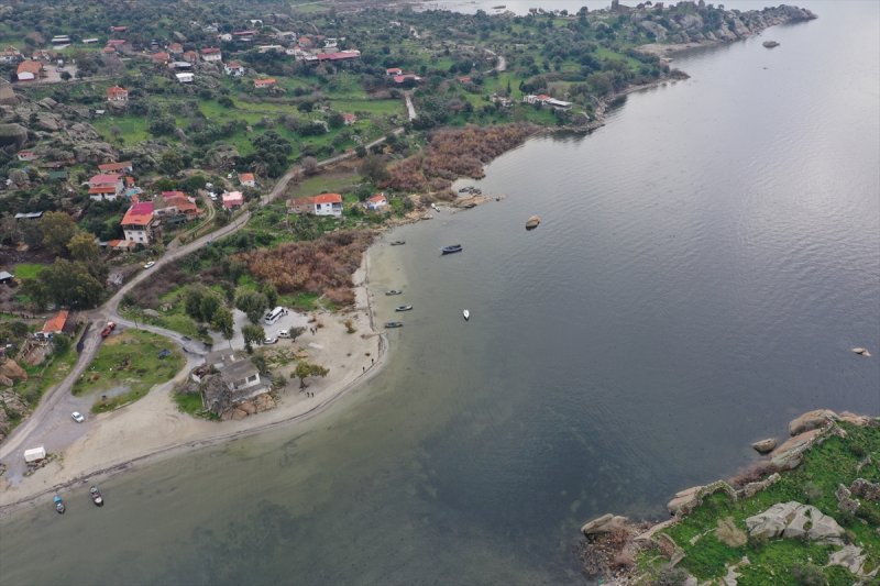 Yağışlar nedeniyle kendine gelen Bafa Gölü'nde bahar manzaraları