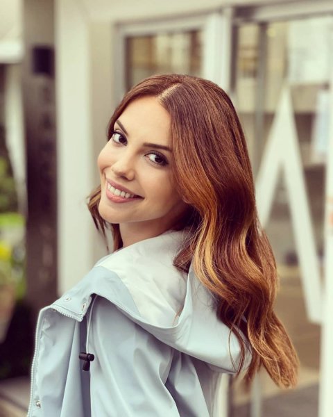 'İzmirli güzel' unvanlı ünlüler