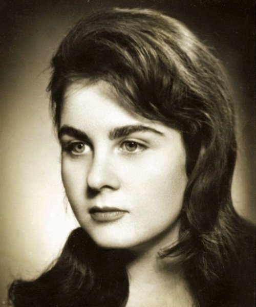 Fotoğraflarla Fatma Girik