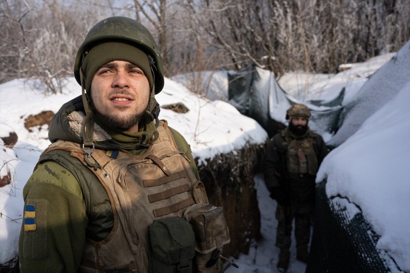 Zolote bölgesindeki Ukrayna askerleri