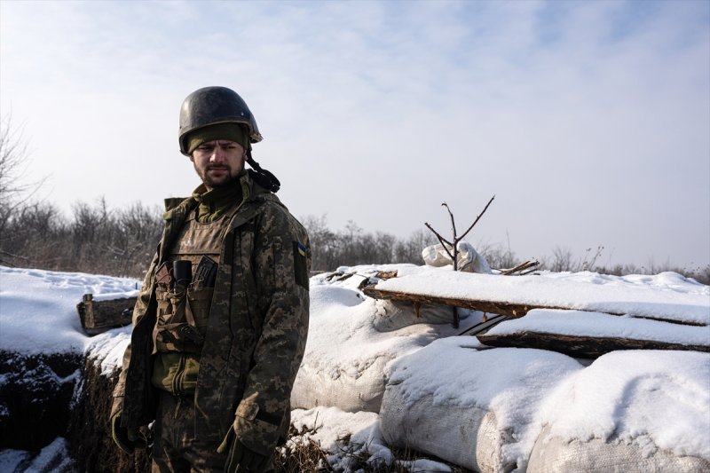 Zolote bölgesindeki Ukrayna askerleri