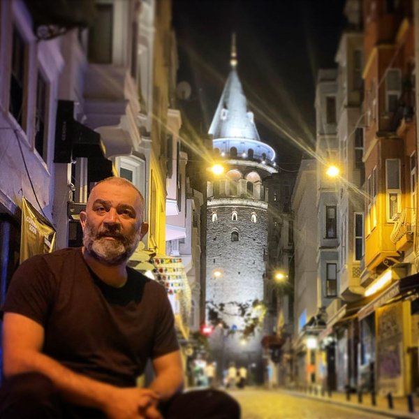 Koronavirüsten nasibini alan ünlüler