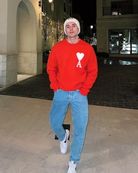 Koronavirüsten nasibini alan ünlüler