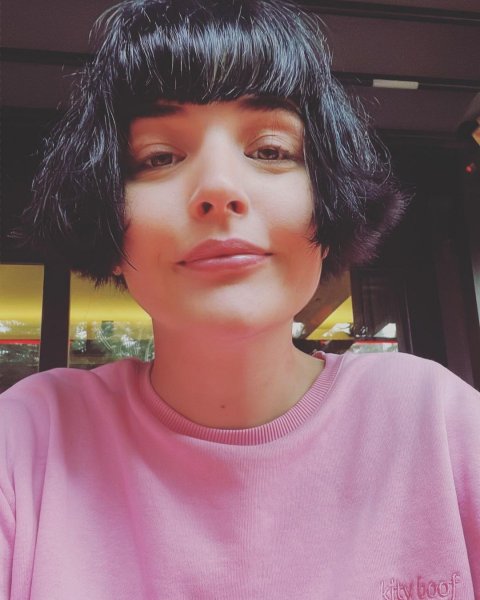 Koronavirüsten nasibini alan ünlüler