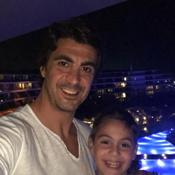 Koronavirüsten nasibini alan ünlüler